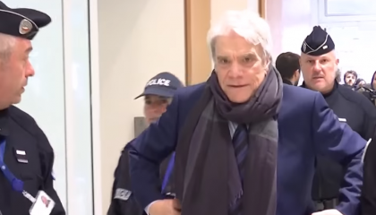 Affaire Bernard Tapie : Que Lui Reproche La Justice ?