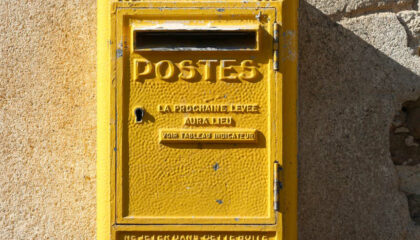 Textes De Loi Concernant La Poste Et Les Communications Pendant La Crise Du Coronavirus